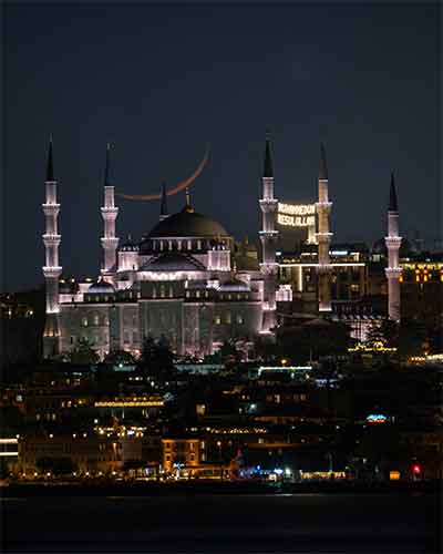 Lighting in mosques