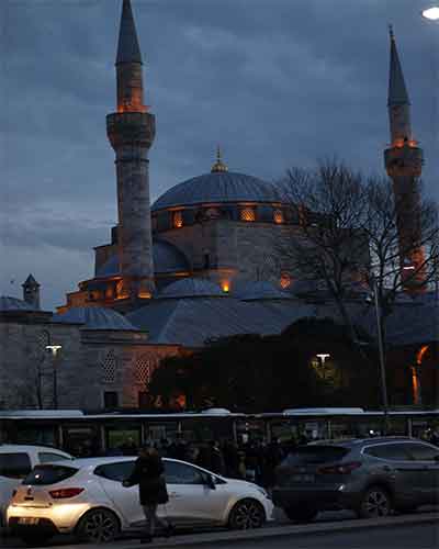 نورپردازی درمساجد
