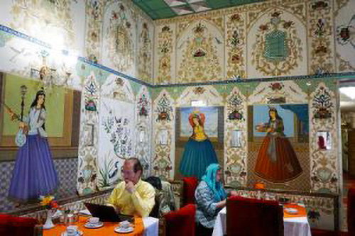 سالن غذاخوری هتل سنتی